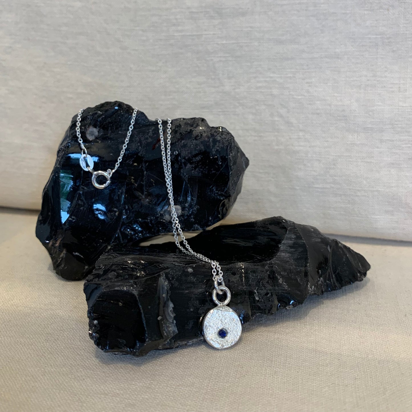 Mini moon pendant