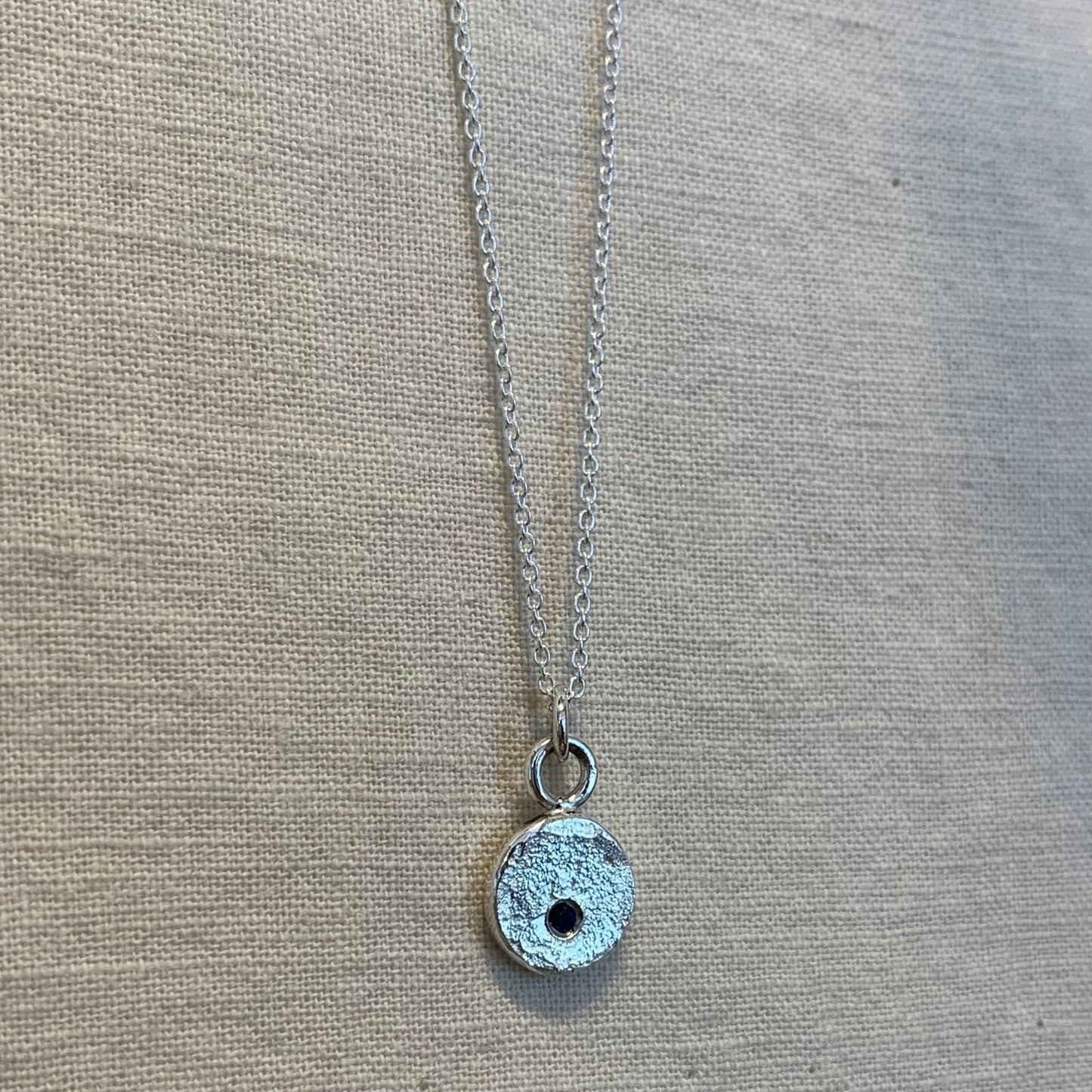 Mini moon pendant
