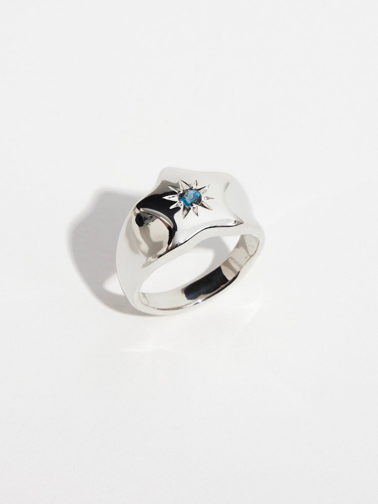 Star gem ring